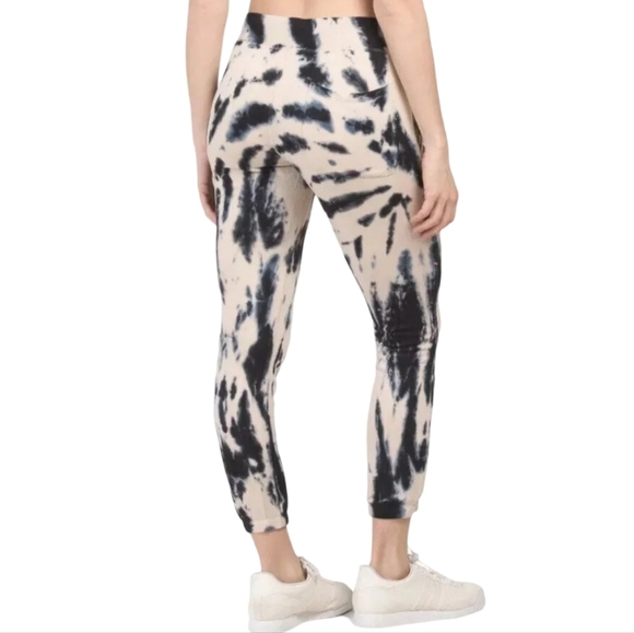 Young Fabulous And Broke Weekend Jogger Navy/Cream Tie Dye - Picture 13 of 14